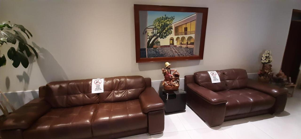 Hotel Rivera Ayacucho Buitenkant foto